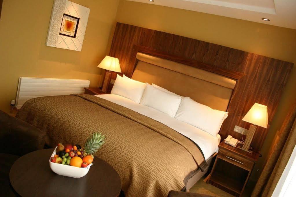 Hotel Annebrook House